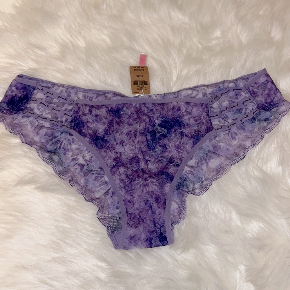 NWT Sweet Frilly Lace Panty w Cage Sides